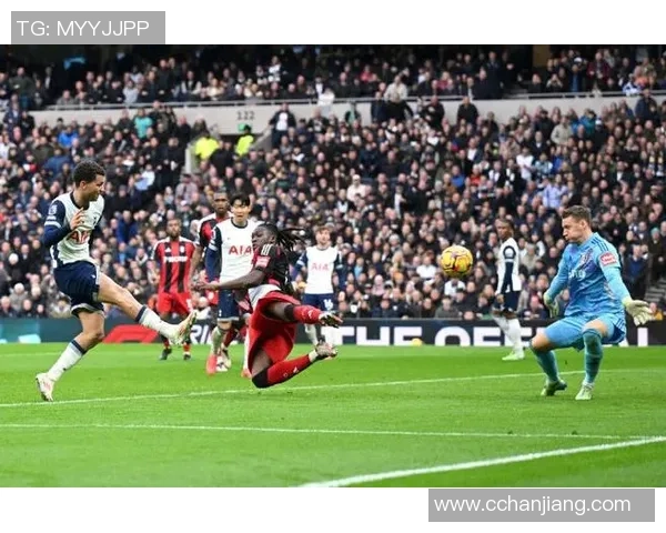 莱比锡小胜热刺红牌事件引发全场热议数据分析揭示比赛精彩瞬间 莱比锡小胜热刺红牌事件引发全场热议数据分析揭示比赛精彩瞬间