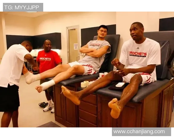 姚明与穆托姆博叔叔的篮球传奇故事与友谊之旅