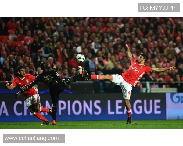 本菲卡狂胜里昂五球大捷帽子戏法点燃全场激情