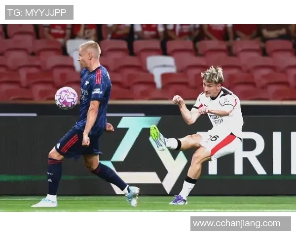 足总杯精彩对决阿森纳大胜AC米兰五球狂潮引发全场欢呼