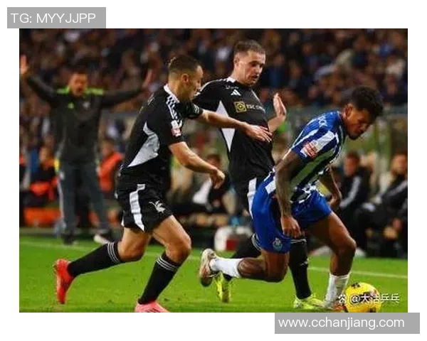 友谊赛惊现冷门AC米兰与波尔图战成平局红牌事件引发全场热议 友谊赛惊现冷门AC米兰与波尔图战成平局红牌事件引发全场热议