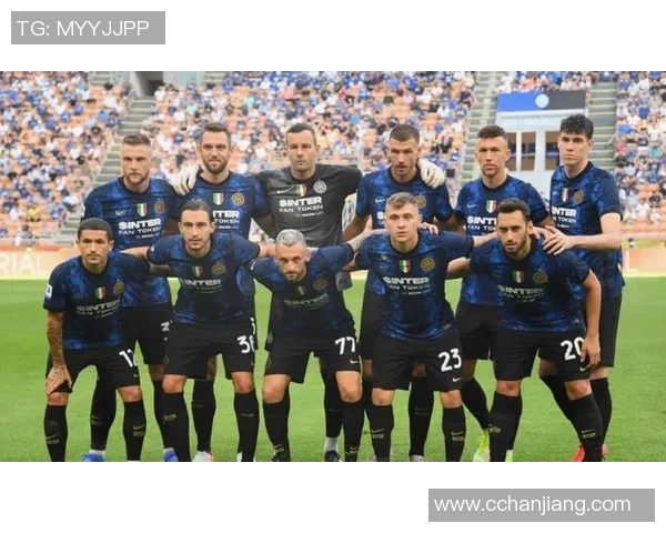 国王杯激战AC米兰逆转国米5-0引发争议判罚全场沸腾