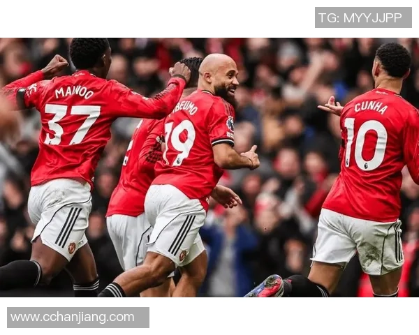 中超联赛曼联与热刺激战成平局数据分析揭示比赛精彩瞬间 中超联赛曼联与热刺激战成平局数据分析揭示比赛精彩瞬间