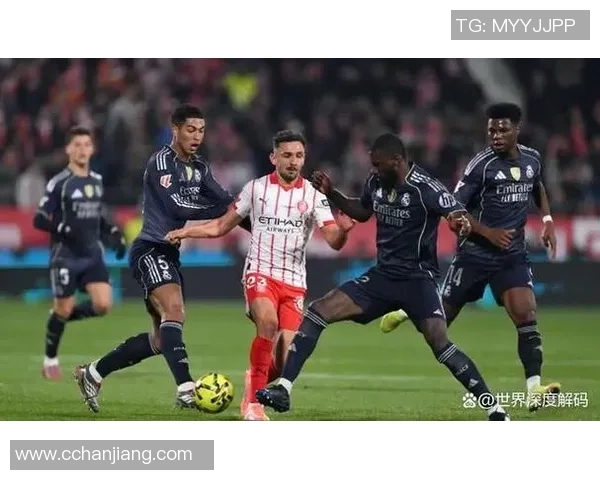 英超激战:皇马逆转多特蒙德补时绝杀引发争议判罚全场沸腾 英超激战:皇马逆转多特蒙德补时绝杀引发争议判罚全场沸腾