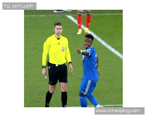 国王杯精彩对决本菲卡大胜利物浦乌龙球引发争议判罚全场沸腾